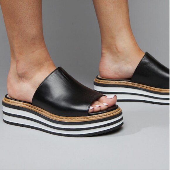 White Mountain Shoes - NWOB Summit by White Mountain Livvy Platform Slide Sandal